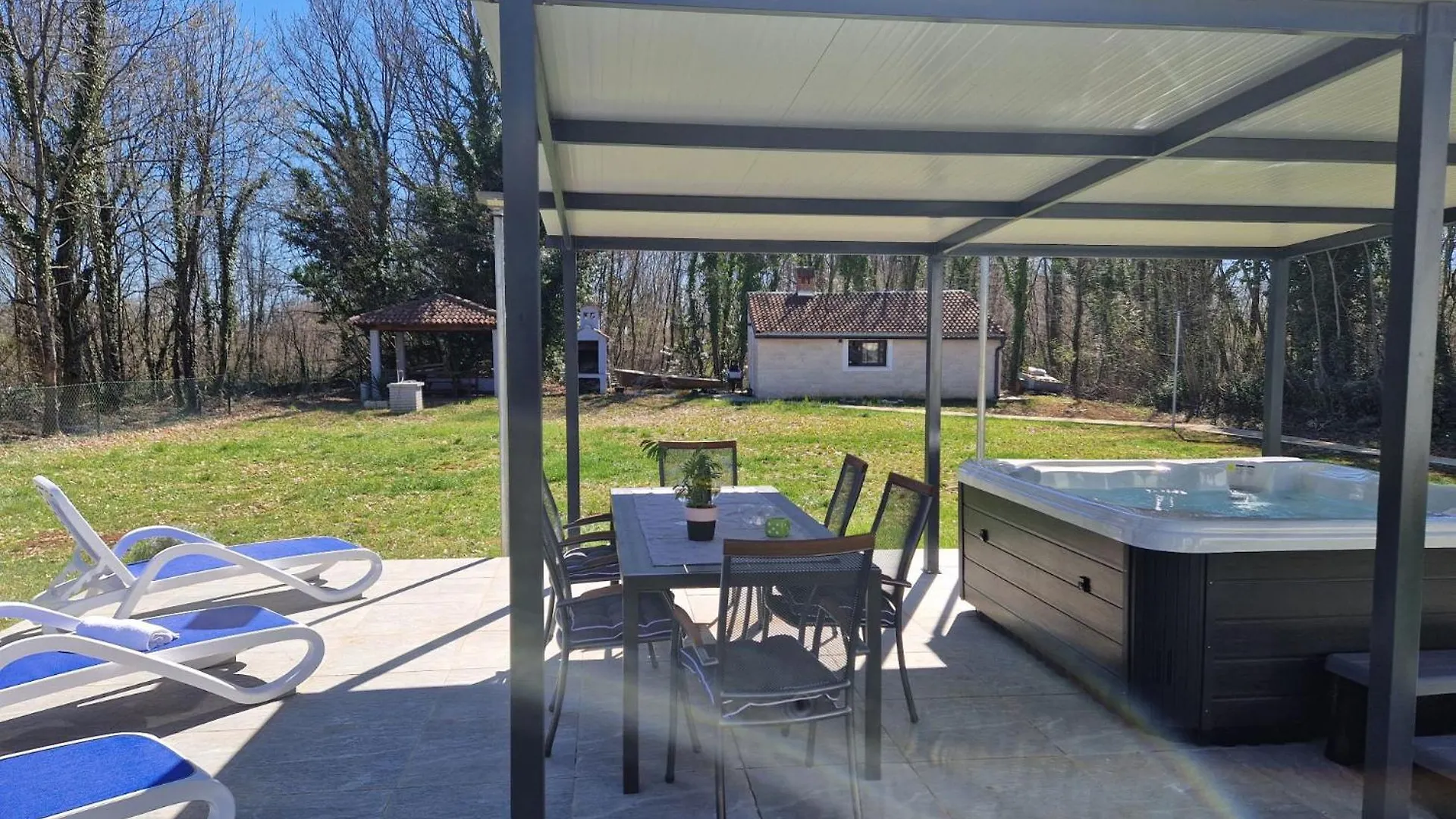 Villa De Luna Istra Barban